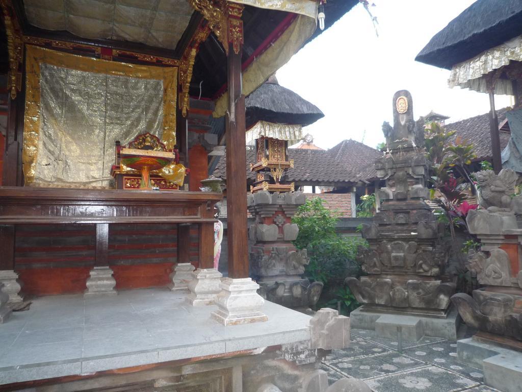Appartamento Pratama House Ubud Esterno foto