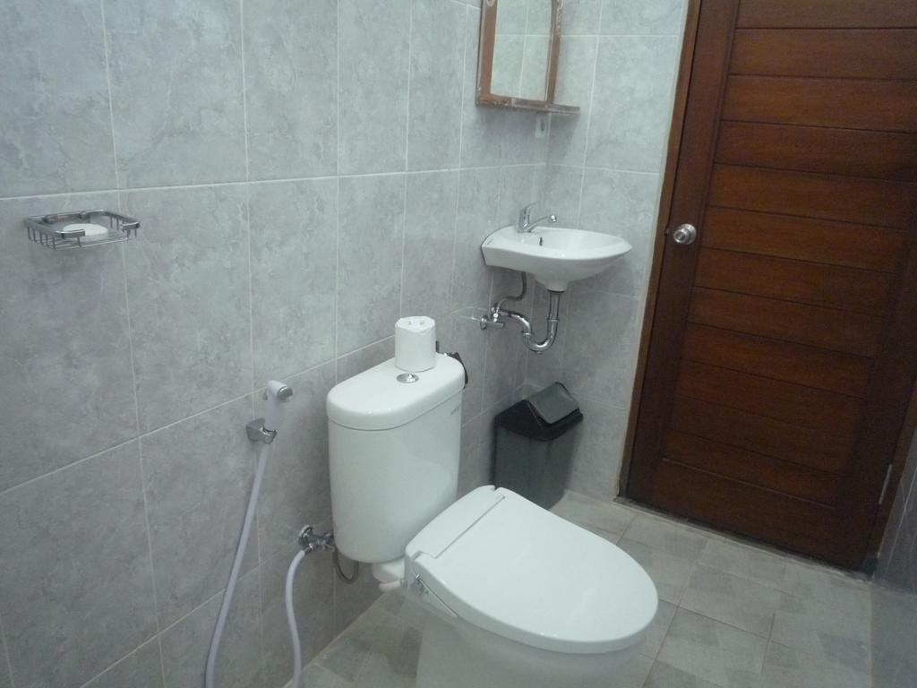 Appartamento Pratama House Ubud Esterno foto