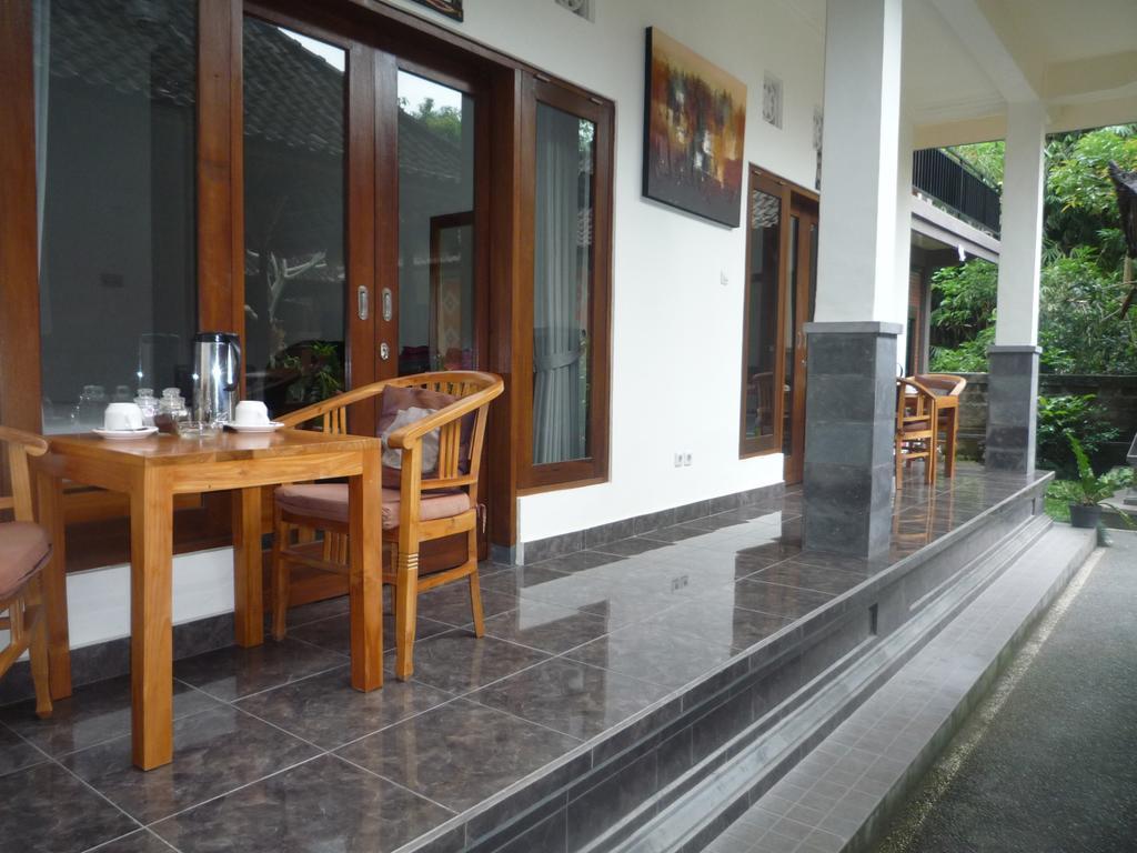 Appartamento Pratama House Ubud Esterno foto