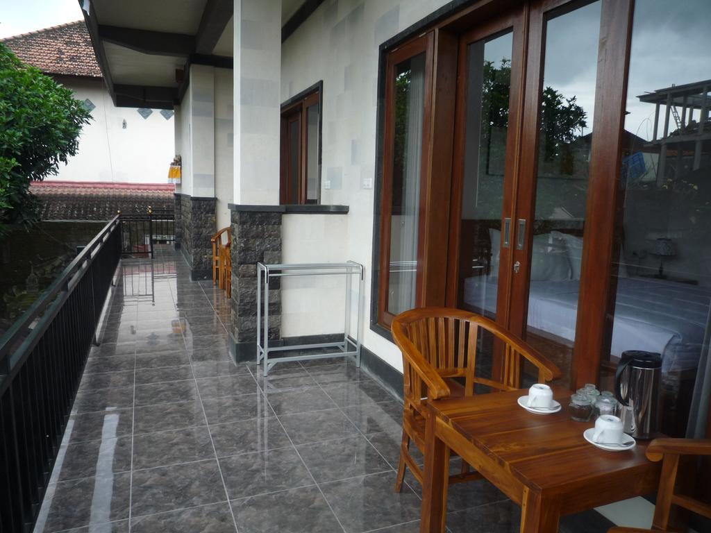 Appartamento Pratama House Ubud Esterno foto