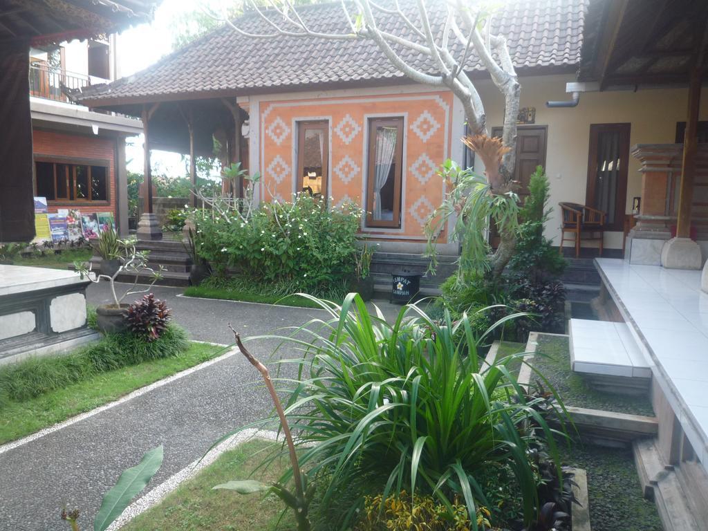 Appartamento Pratama House Ubud Esterno foto